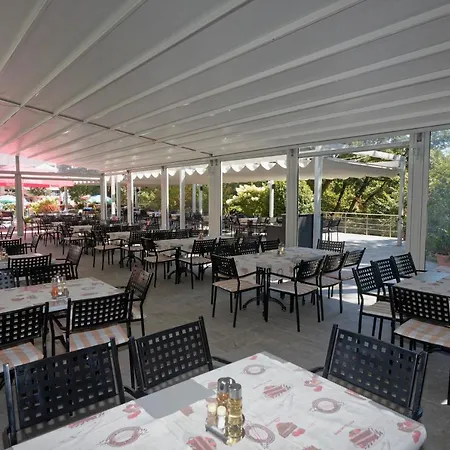 Szálloda Slavey Aranyhomok