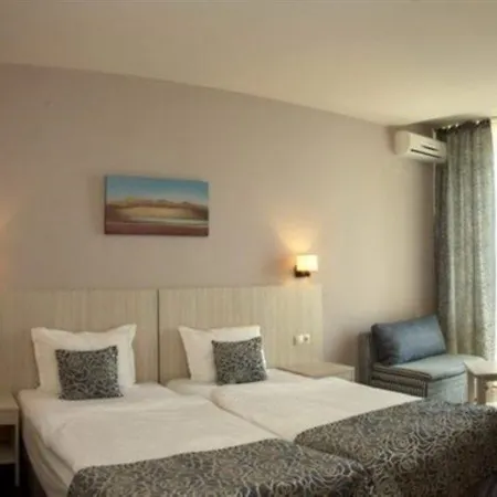 Hotel Slavey Golden Sands