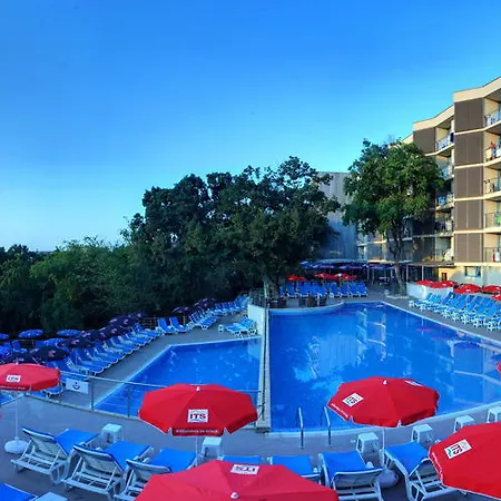 Slavey 4* Aranyhomok