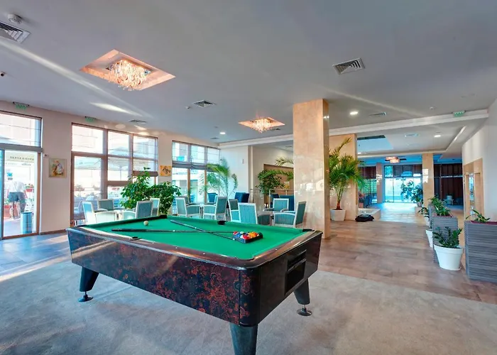 Hotel Slavey Golden Sands