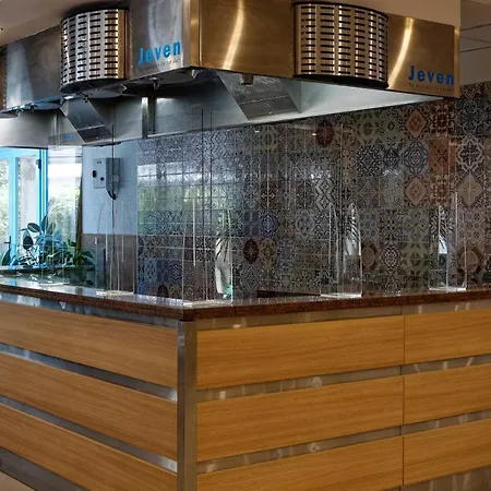 Slavey 4* Złote Piaski