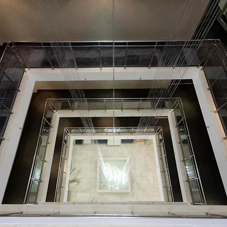 Slavey Nisipurile de Aur